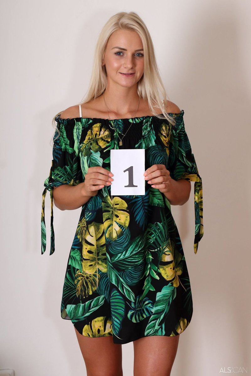 Елизавета, 24